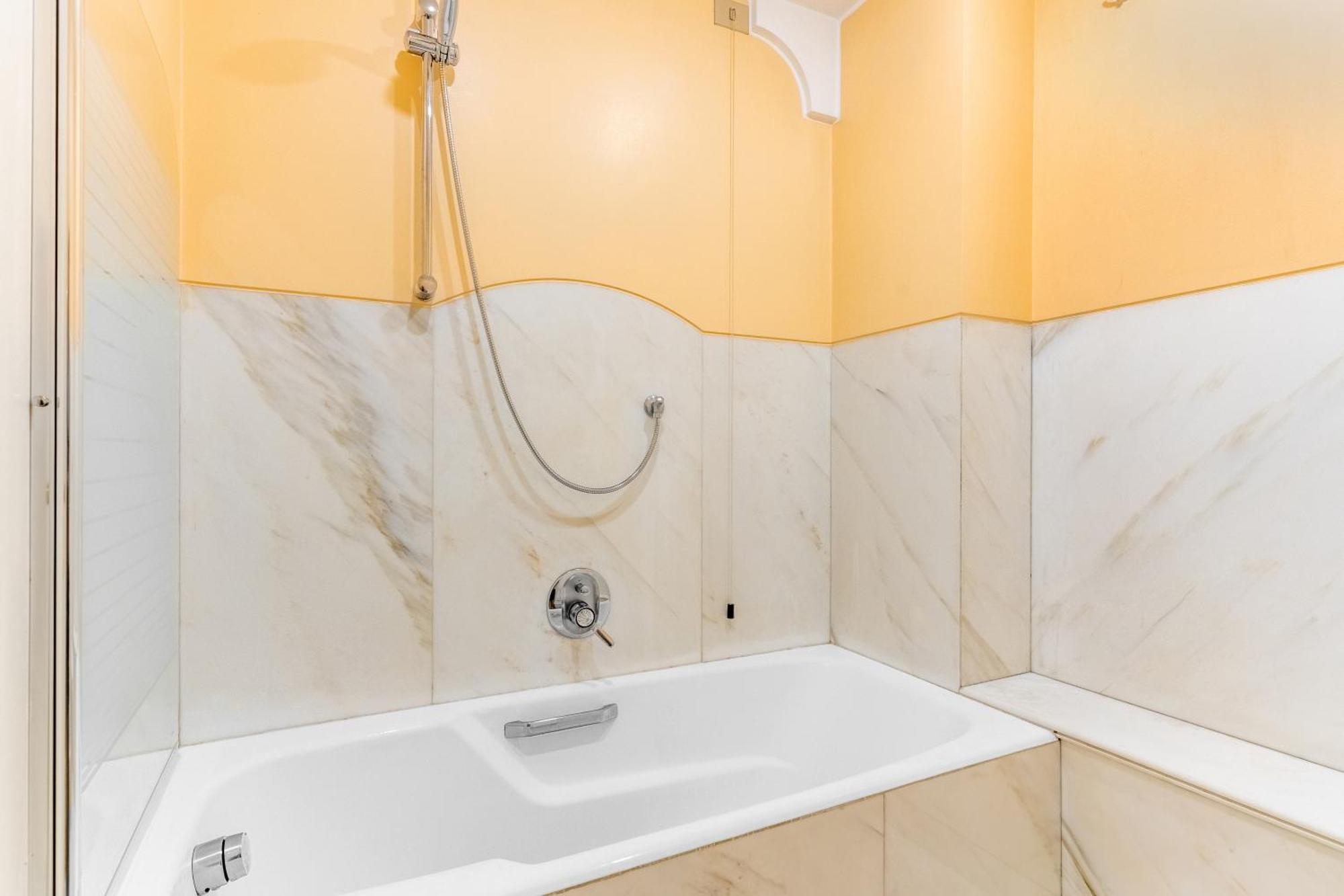 Central Luxurious Apartment Duomo A/C-Wi-Fi Free Milan Exterior photo